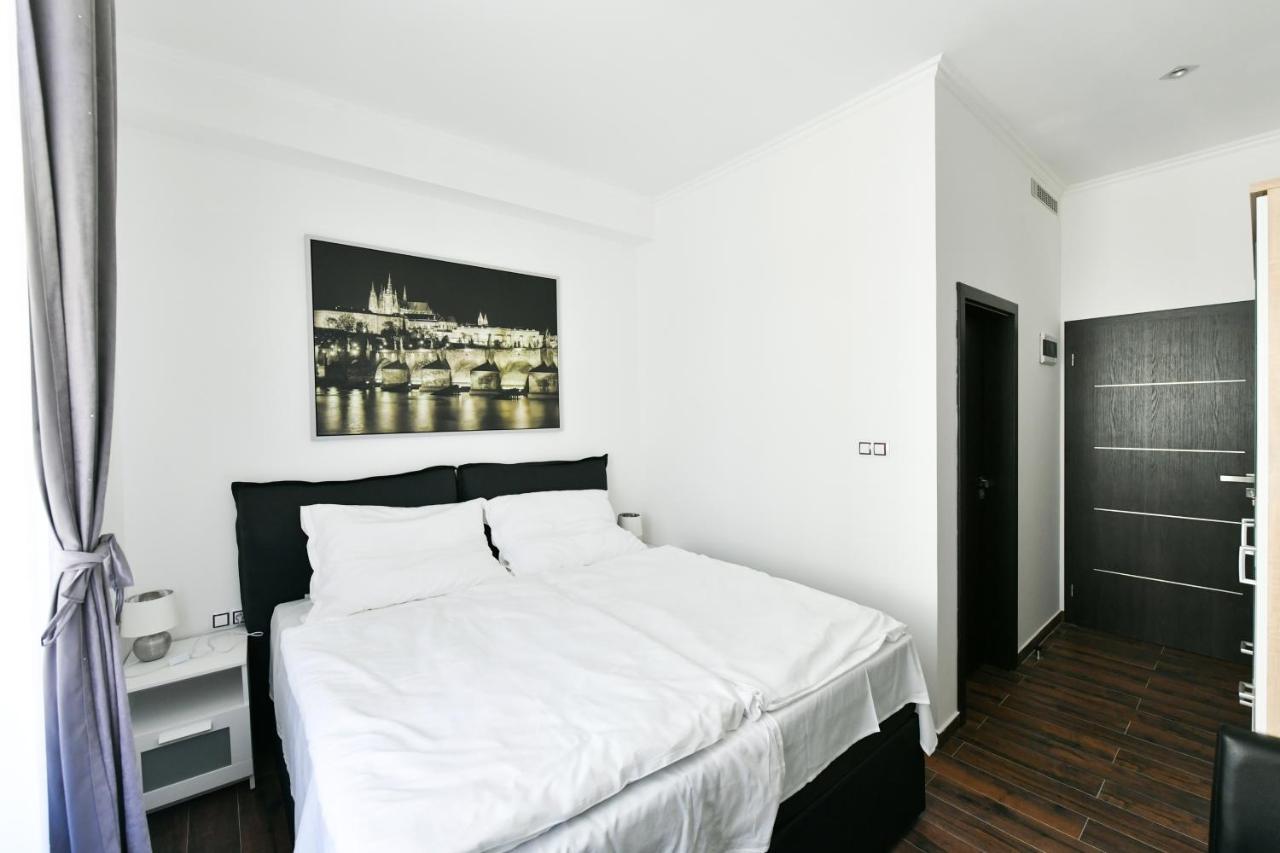 Apartmany Na Namesti 85 Jindrichuv Hradec Luaran gambar