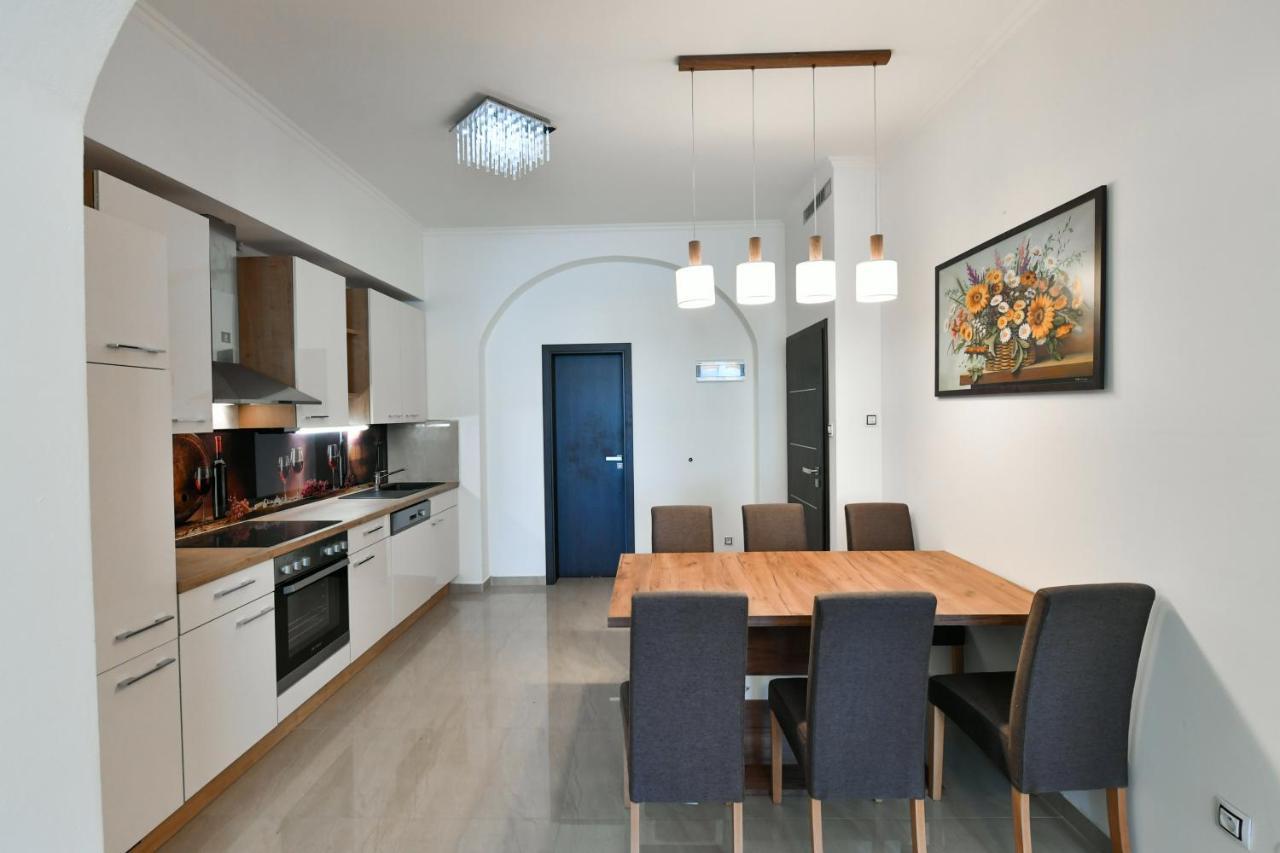 Apartmany Na Namesti 85 Jindrichuv Hradec Luaran gambar