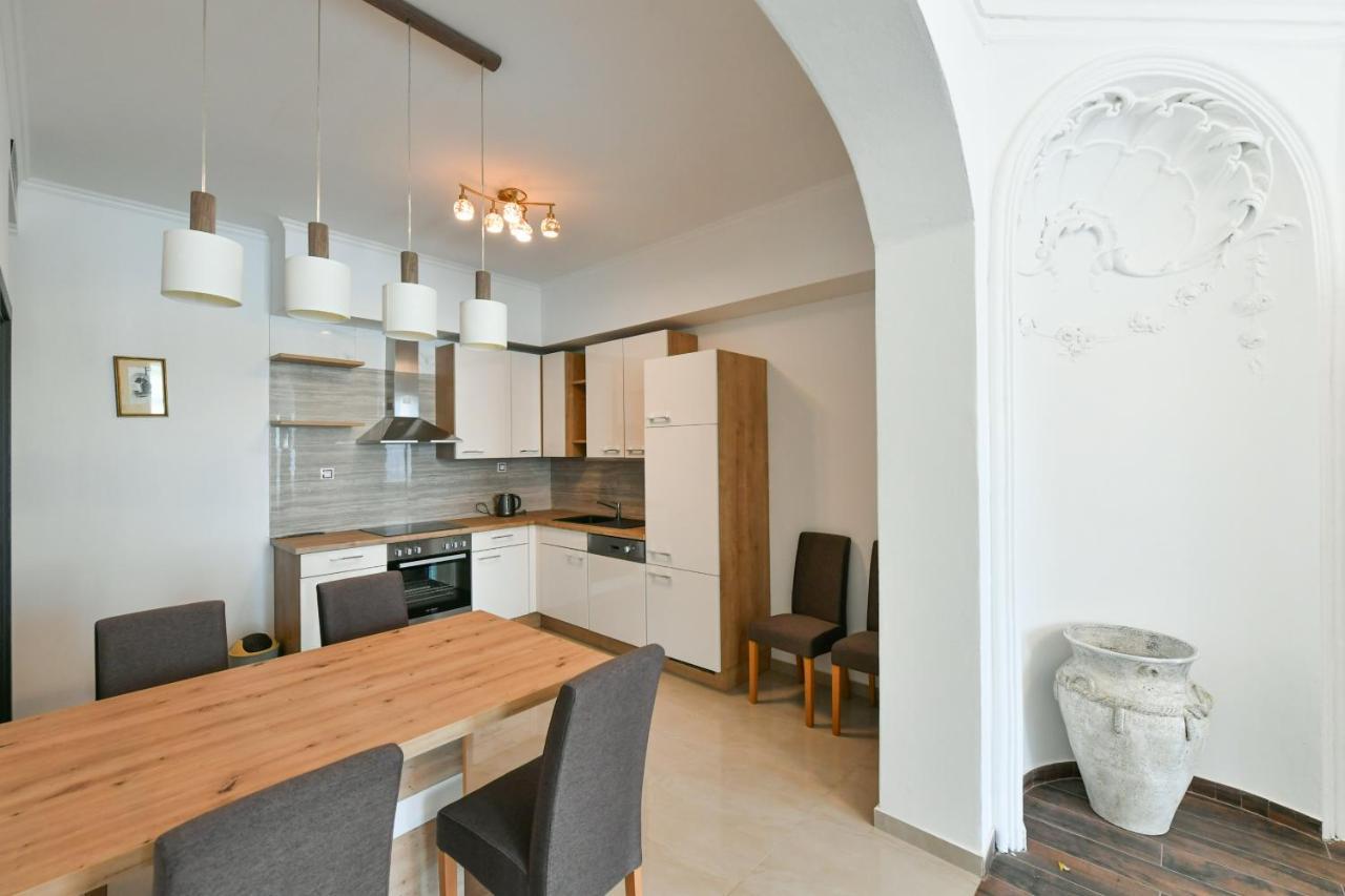 Apartmany Na Namesti 85 Jindrichuv Hradec Luaran gambar