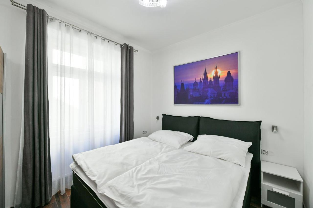 Apartmany Na Namesti 85 Jindrichuv Hradec Luaran gambar
