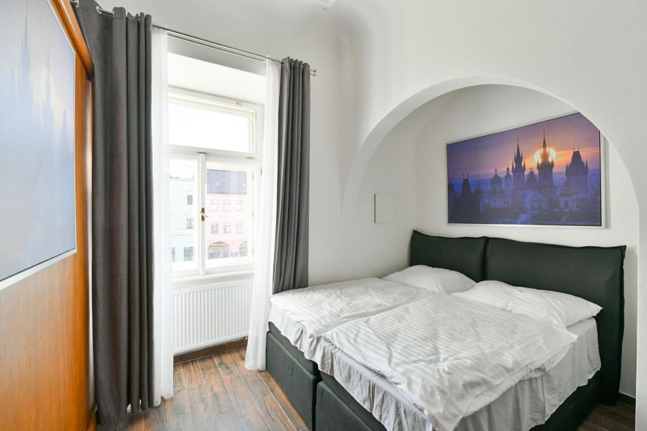 Apartmany Na Namesti 85 Jindrichuv Hradec Luaran gambar