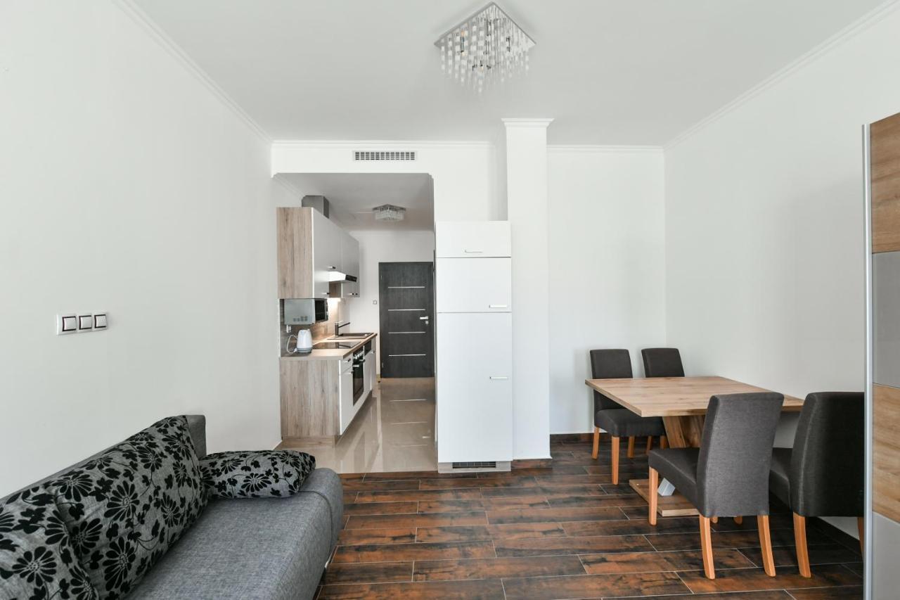 Apartmany Na Namesti 85 Jindrichuv Hradec Luaran gambar