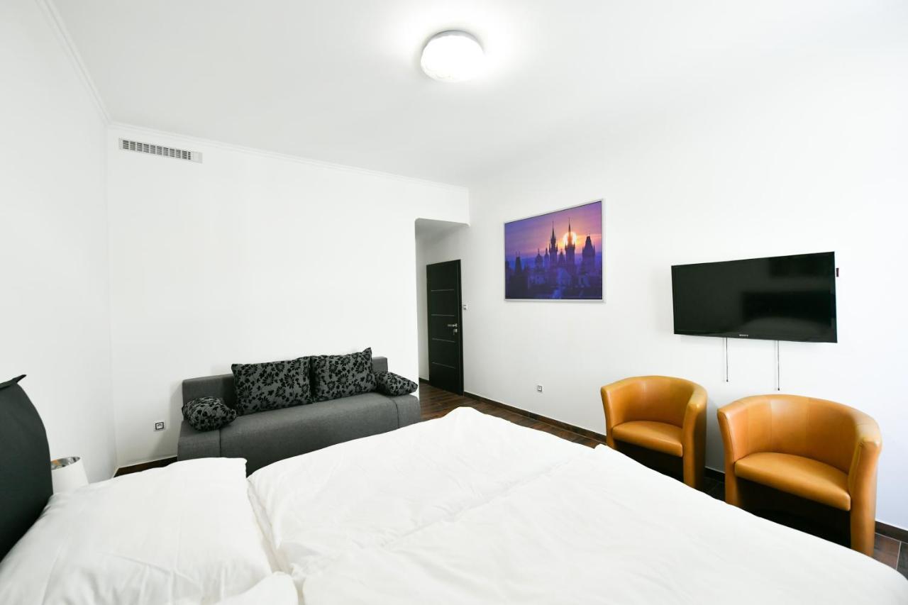 Apartmany Na Namesti 85 Jindrichuv Hradec Luaran gambar