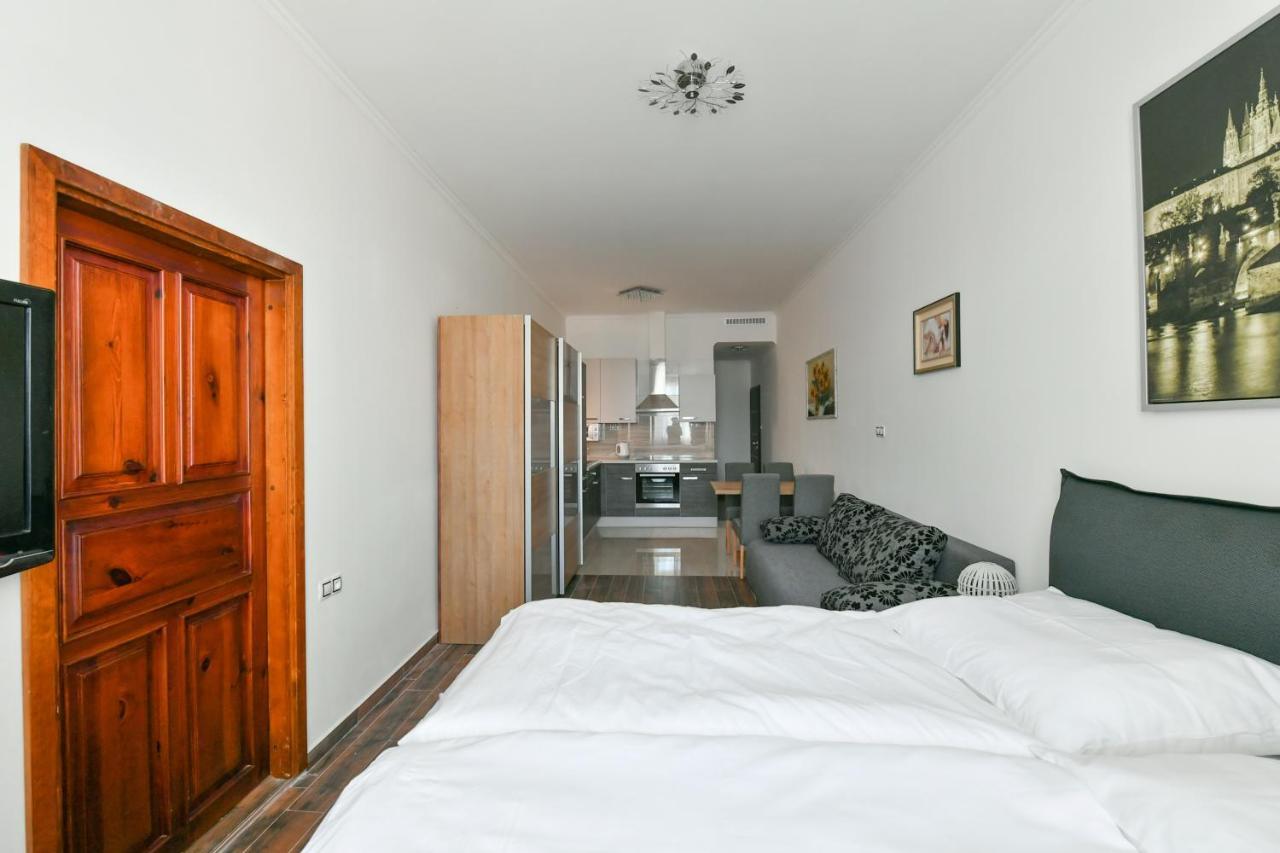 Apartmany Na Namesti 85 Jindrichuv Hradec Luaran gambar