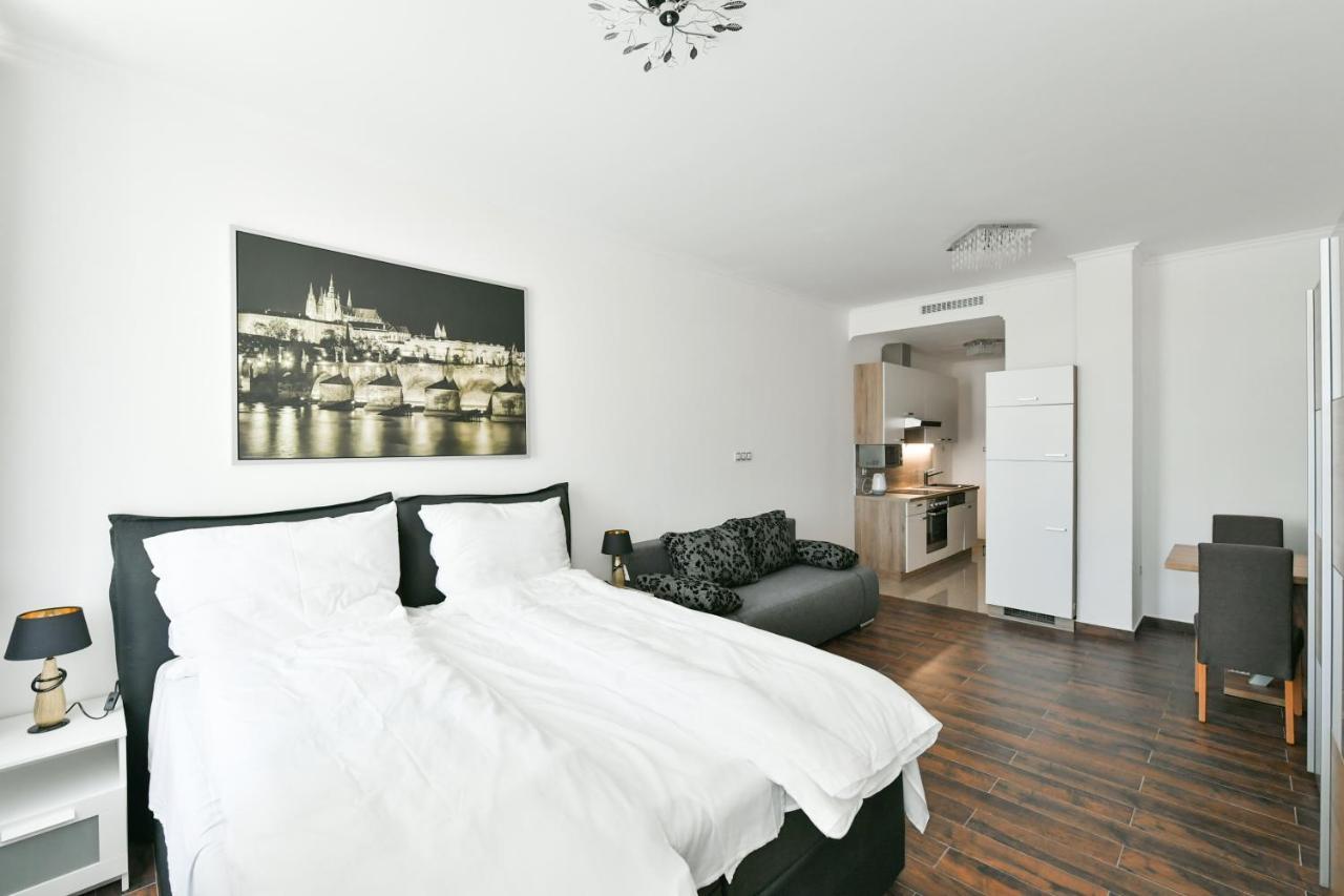 Apartmany Na Namesti 85 Jindrichuv Hradec Luaran gambar