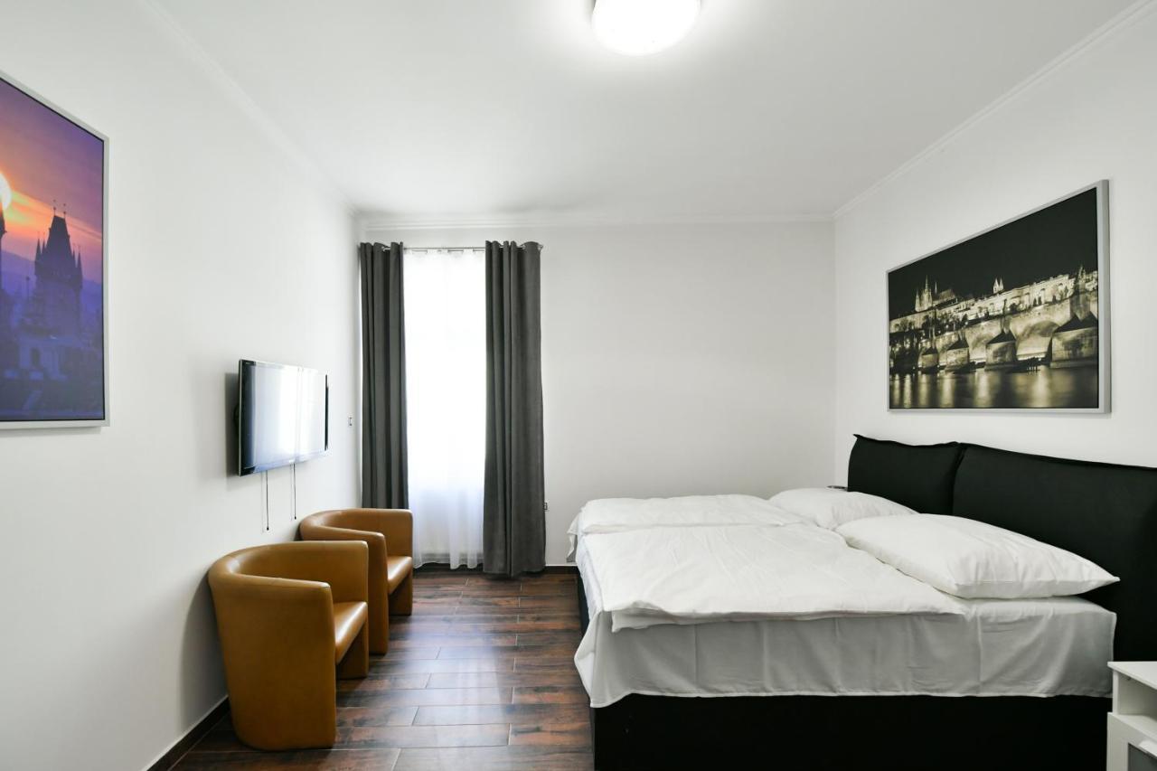 Apartmany Na Namesti 85 Jindrichuv Hradec Luaran gambar